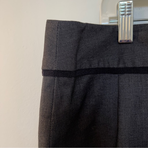 Banana Republic - Grey & Black Mini Skirt - Size Petite 00P - Picture 3 of 10